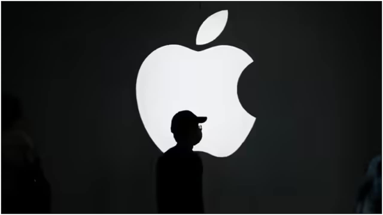 Apple के एक बेहतरीन कर्मचारी को क्यों छोड़नी पड़ी नौकरी? वजह जानकर आपको भी आ जाएगा गुस्सा!