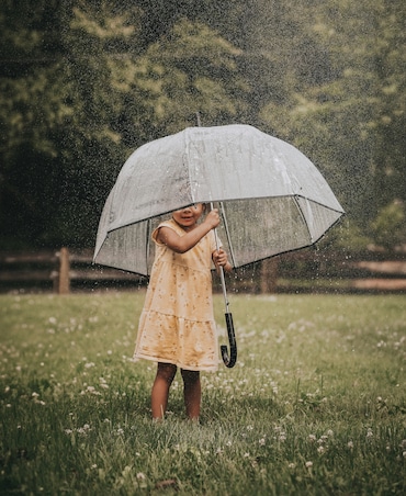 7 Tips To Keep Children Healthy This Monsoon