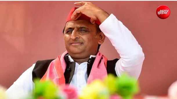 भाजपा की पिच पर बोल्ड पर न हो जाएं अखिलेश यादव? यूपी चुनाव से पहले बदले अंदाज पर क्यों सवाल