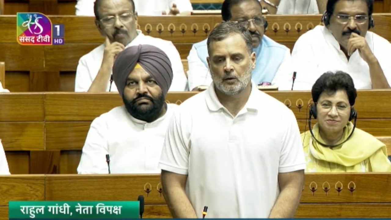 Parliament Monsoon Session 2026 LIVE Updates: राहुल गांधी के 'इडियट' शब्द के इस्तेमाल पर लोकसभा में हंगामा, रिजिजू बोले-असंसदीय शब्द