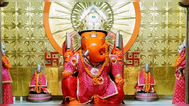 जयपुर के मोतीडूंगरी गणेश मंदिर पर&zwj;िसर को 11 किलो जर्मन गोल्ड वर्क से सजाया, &nbsp;&lsquo;गोल्डन गणपति&rsquo; के होंगे दर्शन