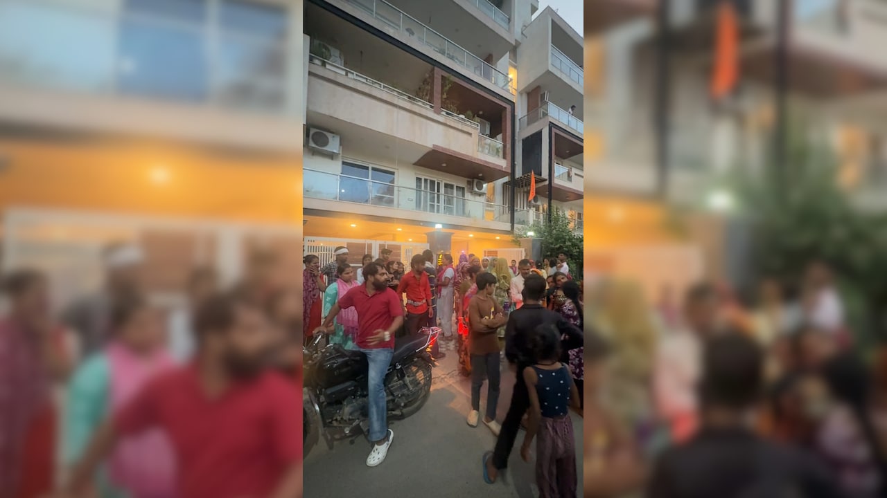 People gathered outside the drivers house and protested