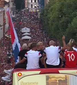 Oslo Erupt In Celebration As Norway Receive Heros Welcome After World Cup Exit