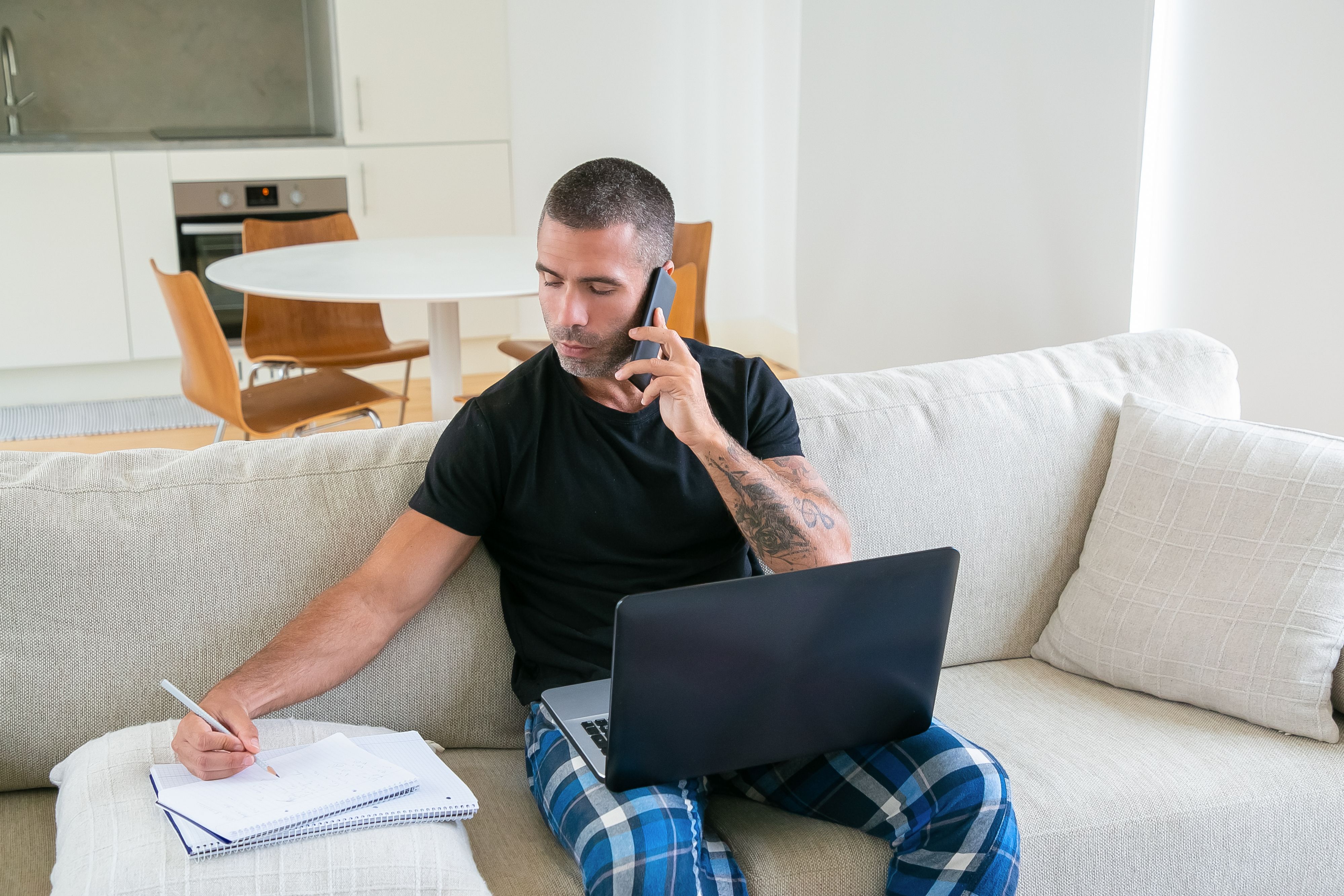 'Remote Work is Just Better': CEO's Viral Post Ignites Debate About WFH