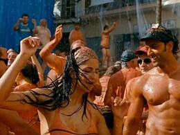 कैटरीना-ऋतिक की वो फिल्म जिसमें इस्तेमाल हुए 16000 किलो टमाटर, दिखा FIFA वर्ल्ड कप जीत का जश्न, 45 करोड़ में कमाए 153 करोड़