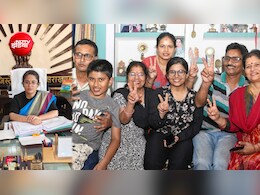 IAS अपूर्वा पाण्डे का परिवार 'सरकारी नौकरियों की खान', 15 सदस्यों में से कौन किस पद पर?