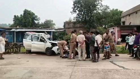 MP के उमरिया में दर्दनाक हादसा, एक ही परिवार के 4 लोगों की मौत; ट्रक में घुसी कार