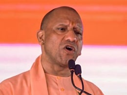 यूपी में आज से 12 लाख शिक्षकों को कैशलेस इलाज की सुविधा, सीएम योगी वाराणसी से 'गुरु जी' को देंगे तोहफा