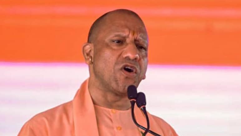 यूपी में आज से 12 लाख शिक्षकों को कैशलेस इलाज की सुविधा, सीएम योगी वाराणसी से 'गुरु जी' को देंगे तोहफा