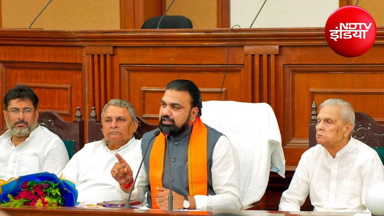 बिहार में बिना अनुमति सोशल मीडिया अकाउंट नहीं बना सकेंगे सरकारी कर्मचारी, गाली-गलौज वाली पोस्ट पर होगी जेल