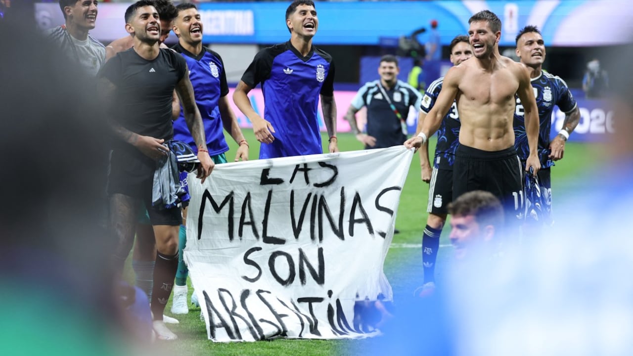 Argentinas Post-Win Celebration Sparks Row. UK Government Demands FIFA Probe