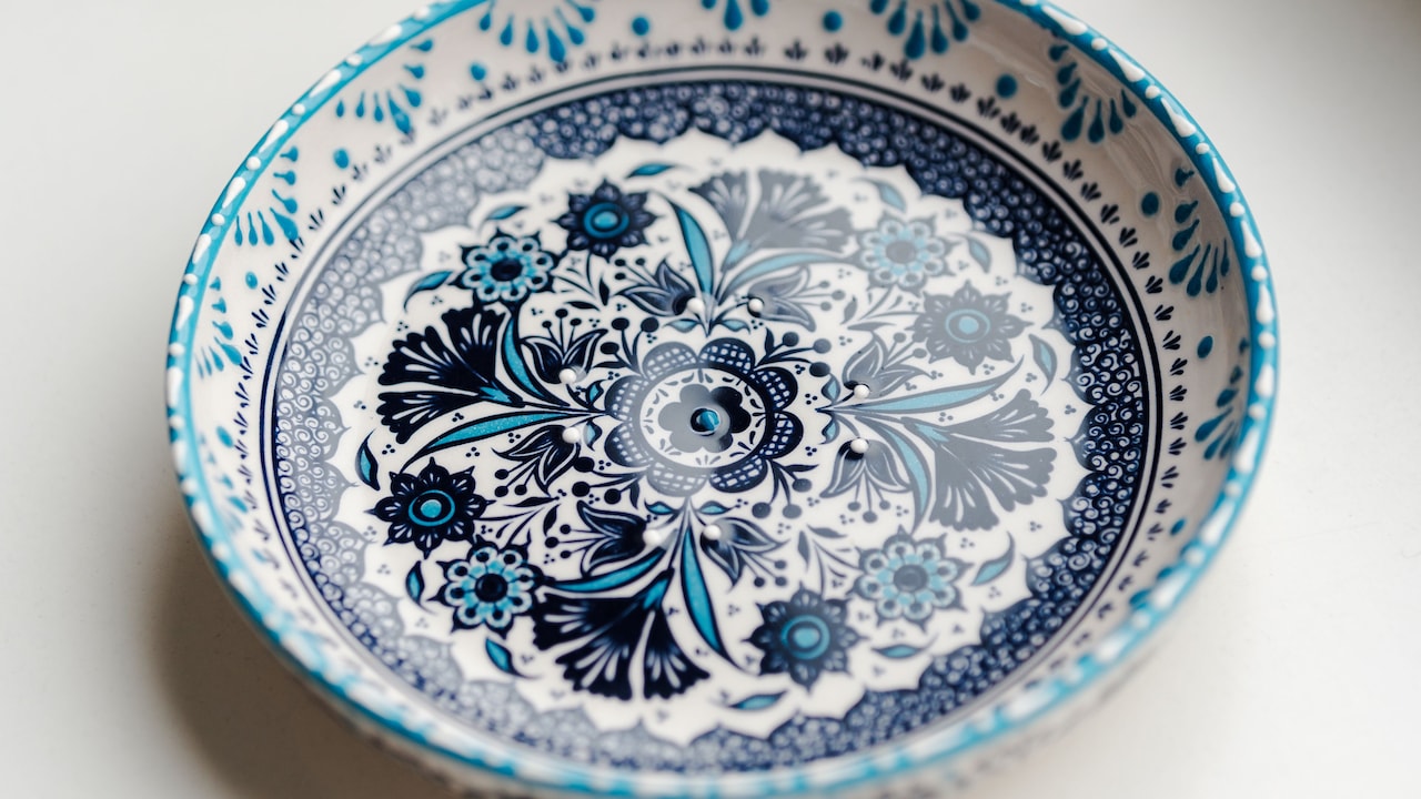 A pretty dinnerware set turns an ordinary snack into a proper little treat