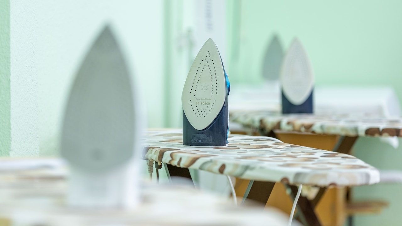 Why do ironing boards wobble and how to choose one that does not Why do ironing boards wobble and how to choose one that does not