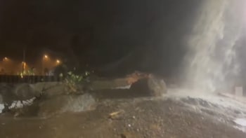 Mumbai-Pune Expressway Traffic Affected After Landslide, MSRDC Appeals Travellers To Postpone Journeys