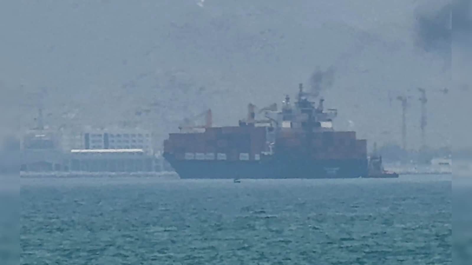 US-Iran War Live Updates: US Launches Fresh Strikes On Iran As Fighting Flares Around Strait Of Hormuz