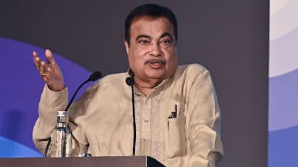 नितिन गडकरी को बॉम्बे HC से राहत, सोशल मीडिया से इथेनॉल से जुड़ा अपमानजनक कटेंट हटाने का आदेश