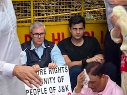 Amid Protests In Delhi, Omar Abdullah's J&K Statehood Pitch At Jantar Mantar