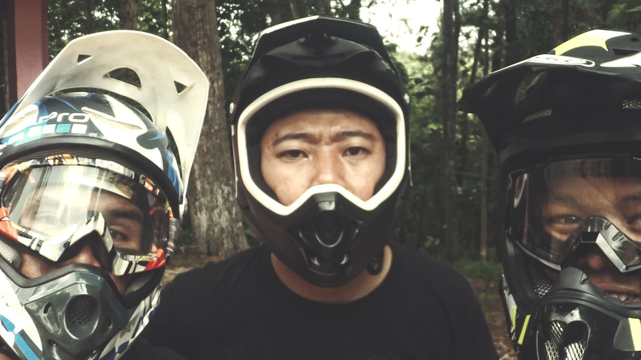 Smart Helmet Vs Regular Helmet: What Should Riders Actually Pay For?