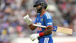 Shreyas Iyer "Must be Angry" But Still Dinesh Karthik Finds His Post-Match Atrocious Statement 'Odd'