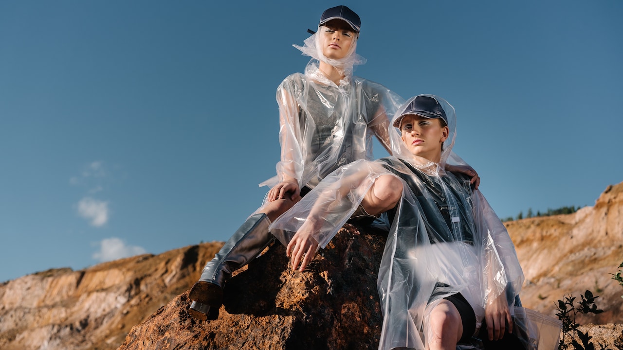 7 Waterproof Raincoats For Daily Monsoon Commutes 7 Waterproof Raincoats For Daily Monsoon Commutes