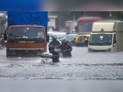 Mumbai Rains: BMC Issues Public Advisory, Urges Residents To Stay Indoors Amid Red Alert