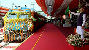 India Gets Its 1st Hydrogen-Powered Train, Will Run On 89 Km Route In Haryana