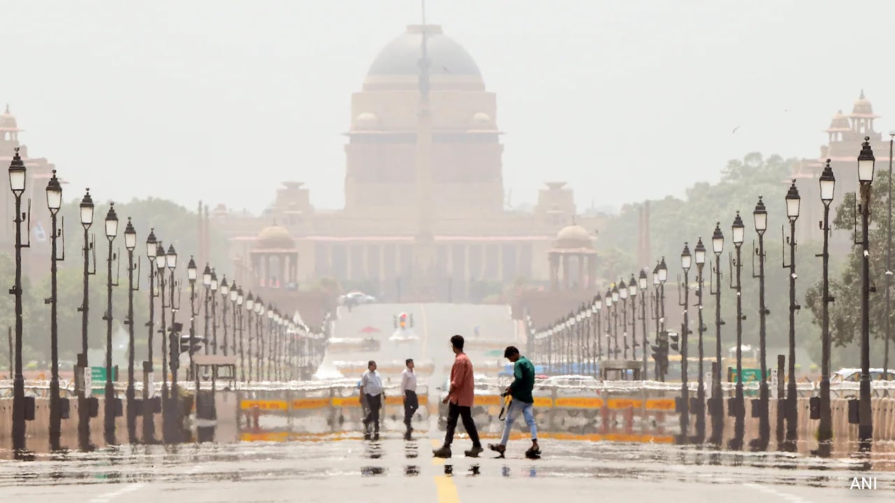 Weather LIVE Updates: Warm Day In Delhi, Rain Expected From July 14 To 18