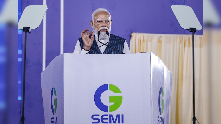 Modi Inaugurates, Lays Foundation For Rs 1.06-Lakh-Crore Projects