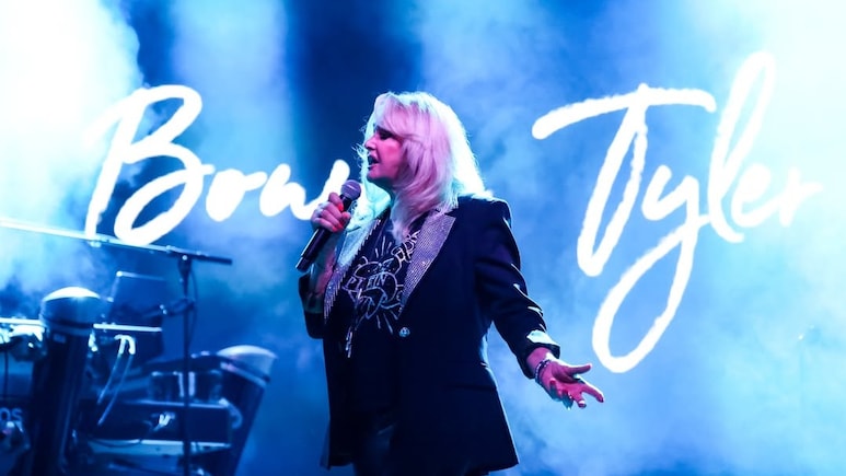 Bonnie Tyler, Welsh Singer Behind 'Total Eclipse Of The Heart', Dies At 75