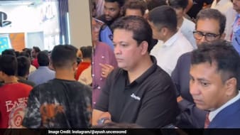 Watch: Gujarat Mall Flooded With Gamers Wanting To Buy PS5 Amid Shortage