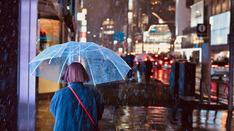 Planning A Rainy-Season Escape? These Travel Gadgets Can Make Your Monsoon Trip Smoother