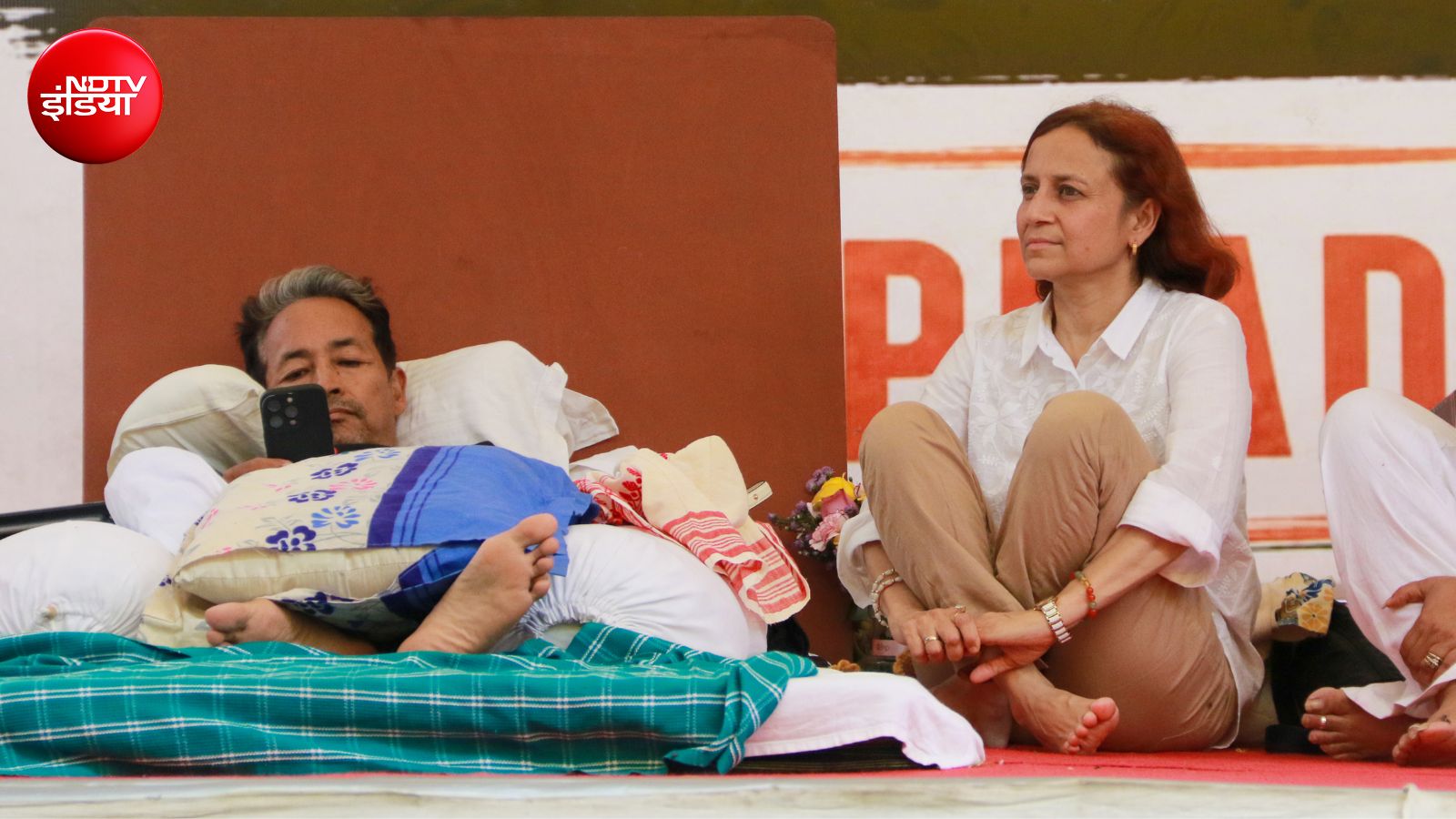 सोनम वांगचुक आज खत्म कर देंगे अनशन, अगर मान ली गईं ये शर्तें... बोलीं पत्नी गीतांजलि आंगमो