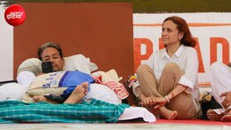 हॉस्पिटल से भी सोनम वांगचुक का अनशन जारी, पत्नी ने की भावुक अपील; डॉक्टरों ने बताया कैसी है हालत?