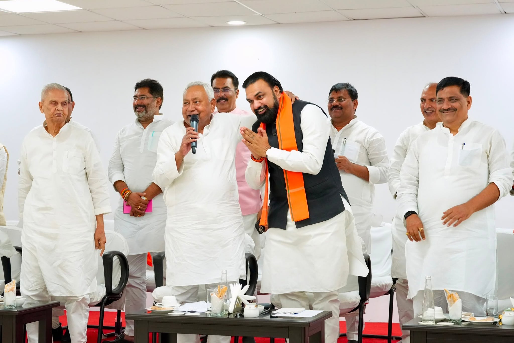 Bihar Politics: बैठक में नीतीश कुमार भी थे मौजूद Bihar Politics: बैठक में नीतीश कुमार भी थे मौजूद