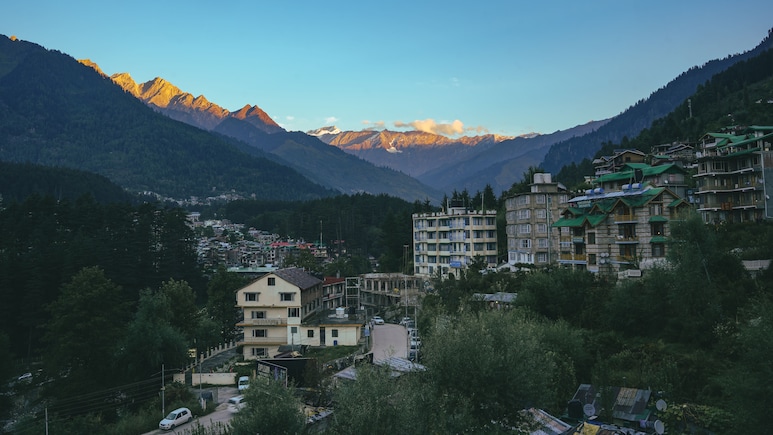 Manali Hotel Refuses Stay To Family With Confirmed Booking, Court Orders Rs 31,000 Compensation