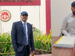 Success Story: किसान&nbsp;के बेटे ने लहराया परचम, MPPSC परीक्षा में चौथी रैंक लाकर बने ऑफिसर; 5-6 घंटे करते थे पढ़ाई
