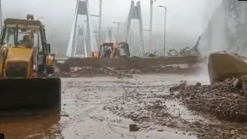 Mumbai Pune Expressway: पुण्याची वाट मोकळी, पण मुंबईचे काय? मुख्यमंत्र्यांनी दिली अत्यंत महत्त्वाची माहिती