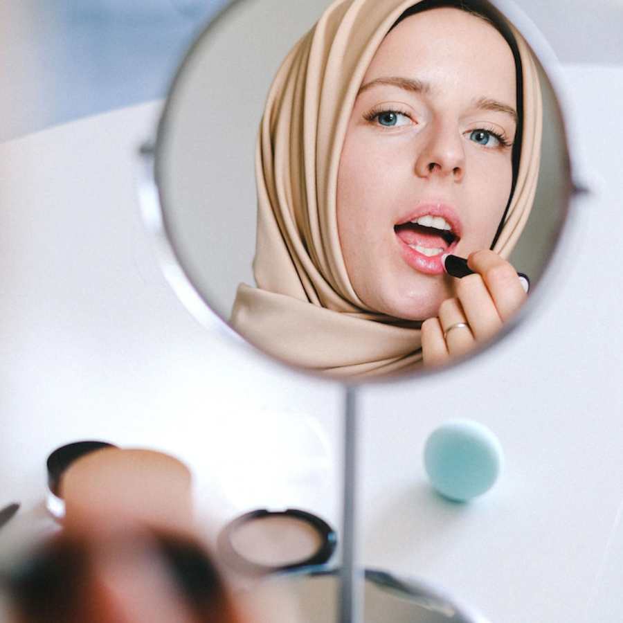 Skin-Like Makeup Essentials Every Beginner Needs For A Fresh Look