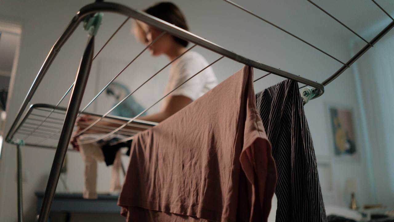 7 Space-Saving Laundry Stands For Drying More Clothes 7 Space-Saving Laundry Stands For Drying More Clothes