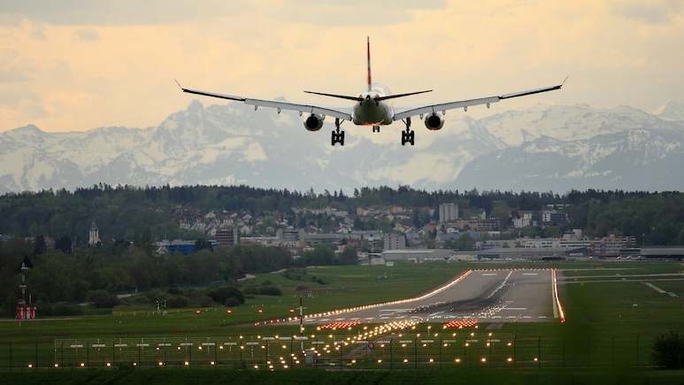 IndiGo Again Tops Domestic Aviation Market With 65% Share In August; Air India Group Second