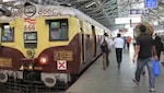 मुंबई लोकल में एंट्री से सिक्योरिटी तक में बड़े बदलाव, 150 स्टेशनों पर लगेंगे चेहरा पहचानने वाले कैमरे