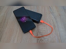 10 Fast Charging Power Banks That Keep Heavy Phone Users Powered All Day
