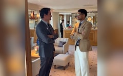 Gill Catches Up With Federer At Wimbledon, Their Meeting Has Internet Guessing