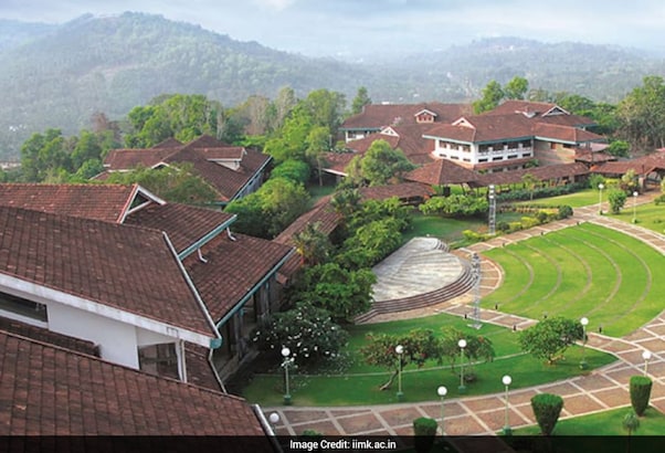 इस IIM ने रच दिया इतिहास! टूट गया पुराना हर रिकॉर्ड, MBA के नए बैच में 66% लड़कियों को मिला दाखिला