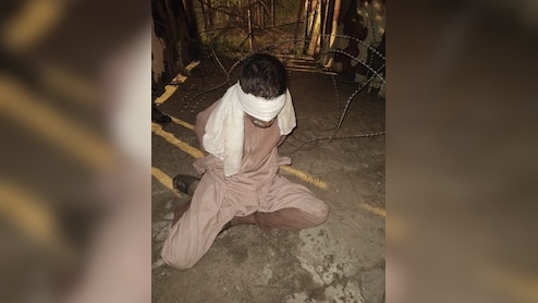 Pak Man Caught Near International Border In Jammu