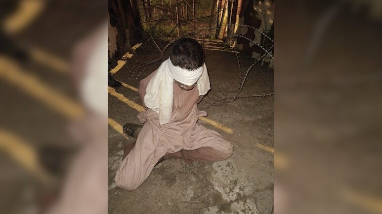 Pak Man Caught Near International Border In Jammu
