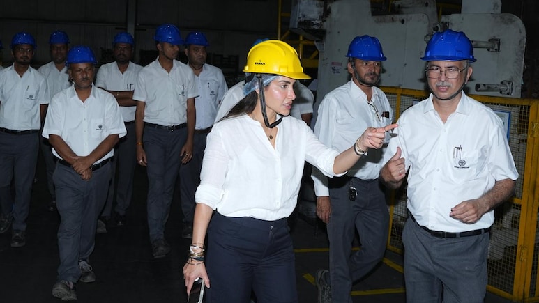 Priya Kapur Visits Sona Comstar's Chakan Plant In Maharashtra