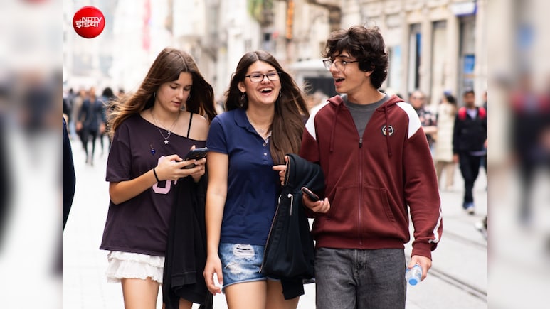आज की युवा पीढ़ी को Gen Z क्&zwj;यों कहा जाता है, दिलचस्&zwj;प है कारण