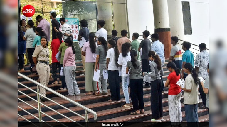 NEET Counselling: कम स्कोर पर भी मिल सकता है सरकारी मेडिकल कॉलेज, जानें क्या होता है स्ट्रे वैकेंसी राउंड?