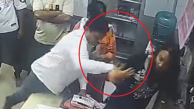 Caught On Camera: Shiv Sena Corporator Slaps Woman Doctor, Supporters Assault Hospital Staff In Dombivli